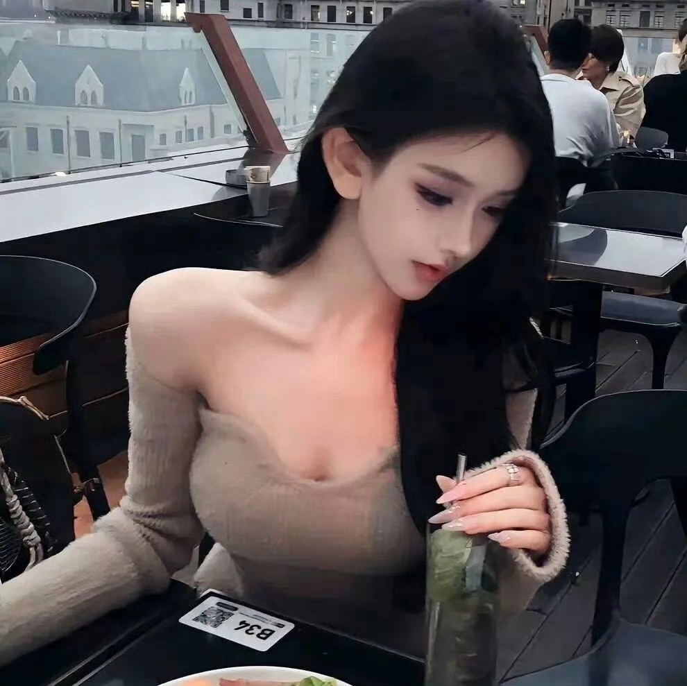 北京伴游女生金羽棠的资料